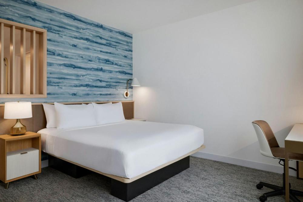 King Studio with Sofa Bed interior